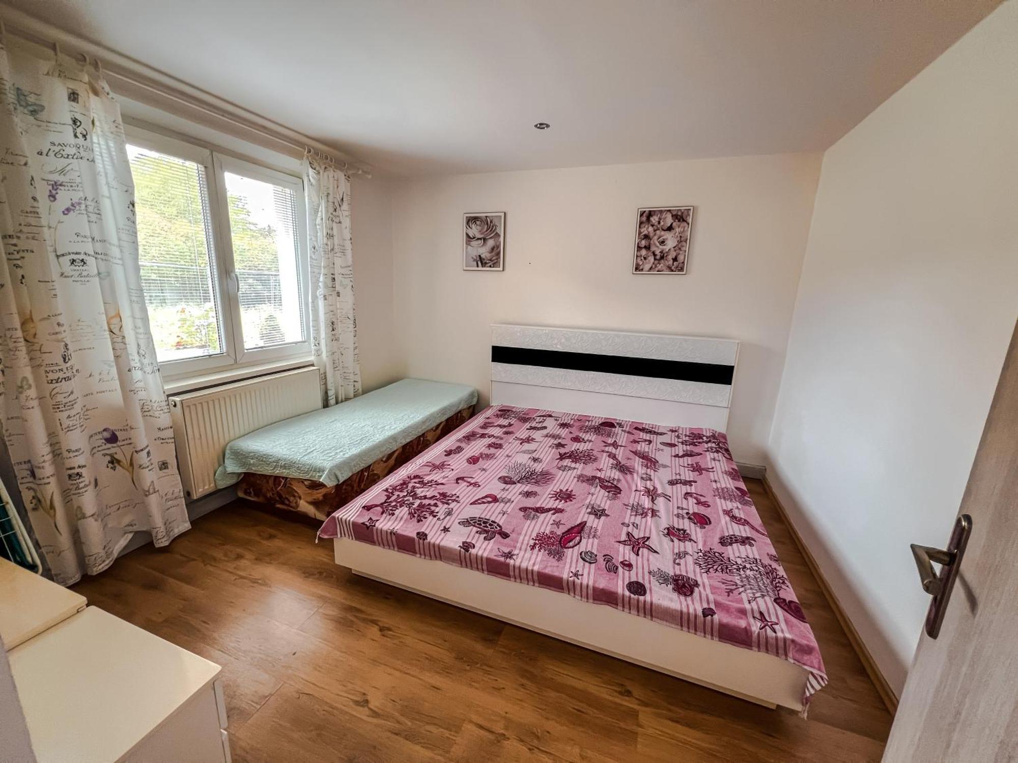 3 Bedroom Apartment In The Part Of The City Banská Bystrica Buitenkant foto